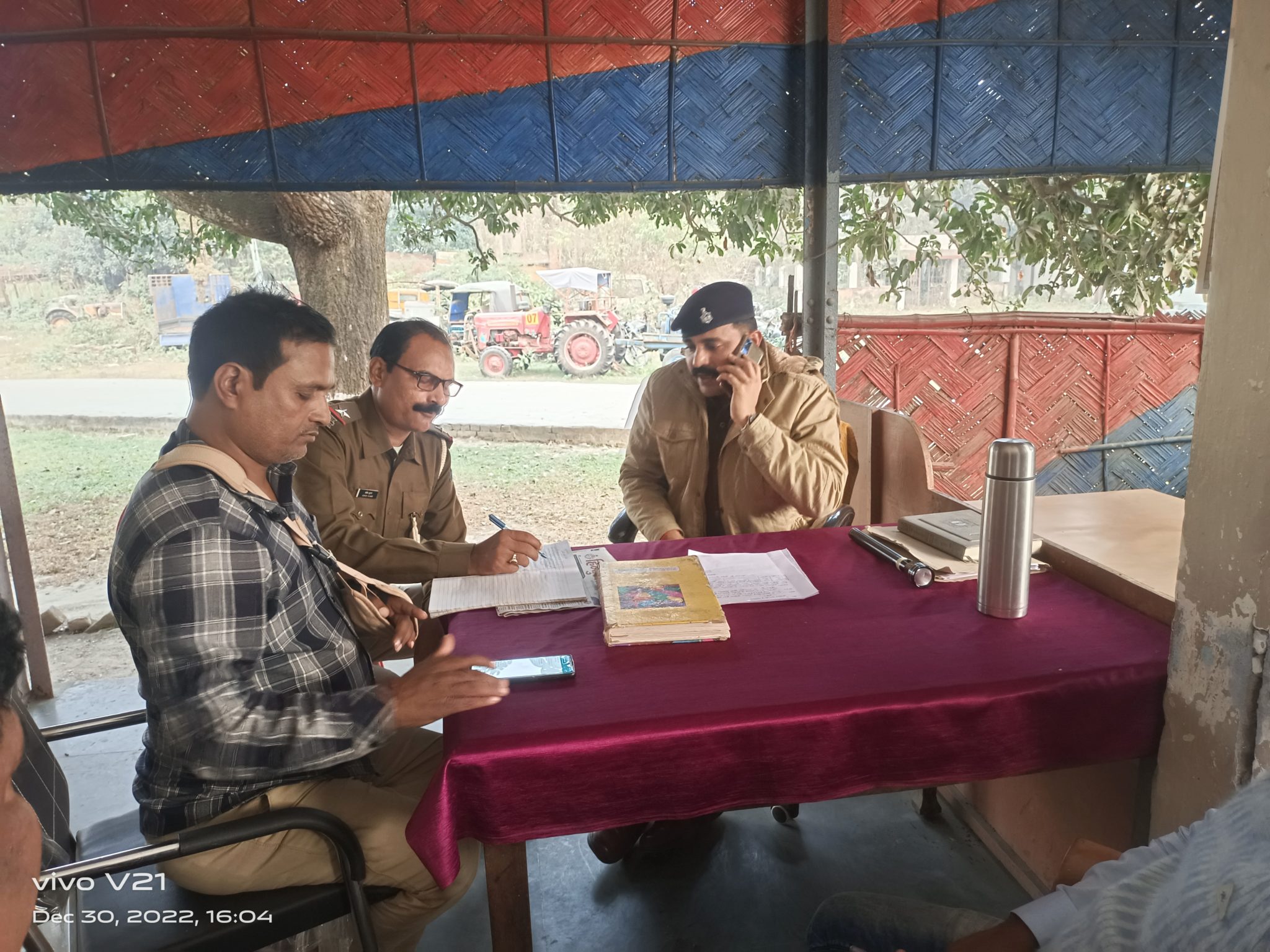 नया वर्ष को लेकर कस्बा थाना परिसर में शांति समिति की एक बैठक आयोजित